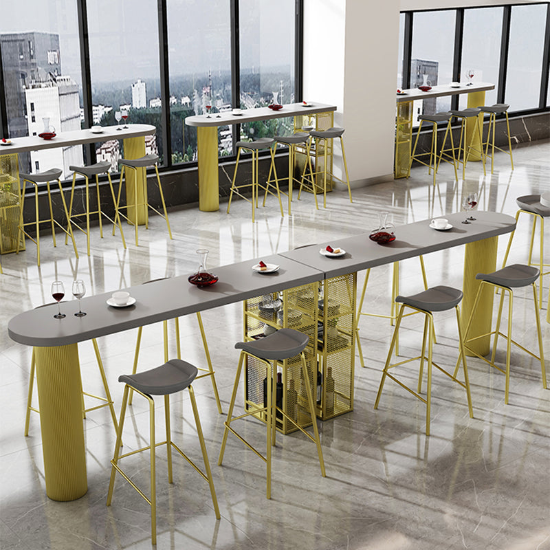 Specialty Wooden Bar Table 3-shelf Bar Height Pub Table with Metal Pedestal Clearhalo 'Bar Furniture' 'Bar Tables' 'bar_tables' 'furn' 'furn_bar_tables' 'Furniture' 'Kitchen & Dining Furniture' 6162740