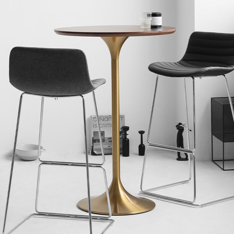 Contemporary Round Bar Height Table Metal Pedestal Bar Table for Cafe and Breakroom Clearhalo 'Bar Furniture' 'Bar Tables' 'bar_tables' 'furn' 'furn_bar_tables' 'Furniture' 'Kitchen & Dining Furniture' 6162810