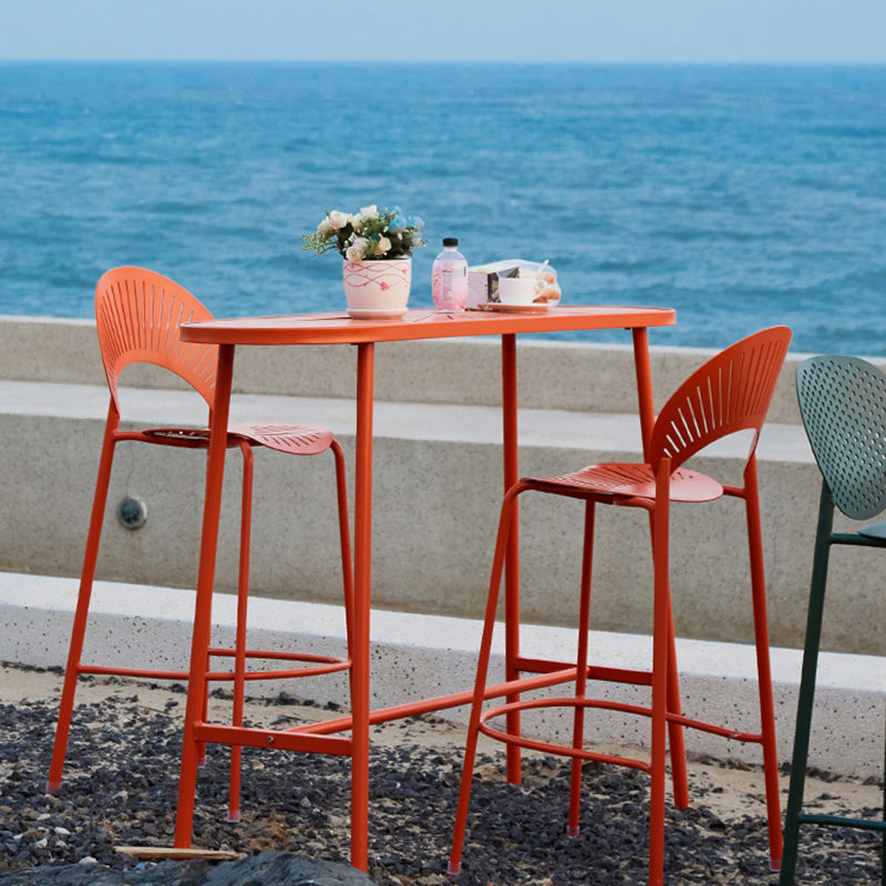 Modern Oval Pub Table Metal Bar Height Table with Footrest for Outdoor Clearhalo 'Bar Furniture' 'Bar Tables' 'bar_tables' 'furn' 'furn_bar_tables' 'Furniture' 'Kitchen & Dining Furniture' 6162892
