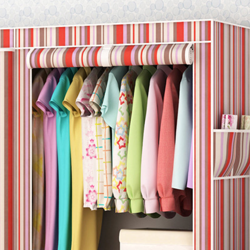 Placard de garde-robe à 3 portes de style contemporain avec jambes