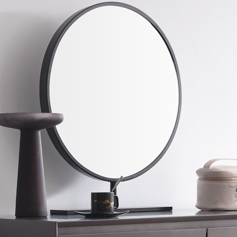 鏡と引き出しを備えた灰色の木製の虚栄心の虚栄心