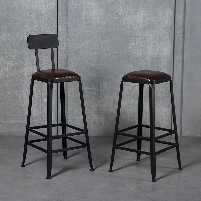 Industrial Brown Counter Stool Leather Square Stool with Black Metal Frame Clearhalo 'Bar Furniture' 'Bar Stools' 'bar_stools' 'furn' 'furn_bar_stools' 'Furniture' 'Kitchen & Dining Furniture' 6184568
