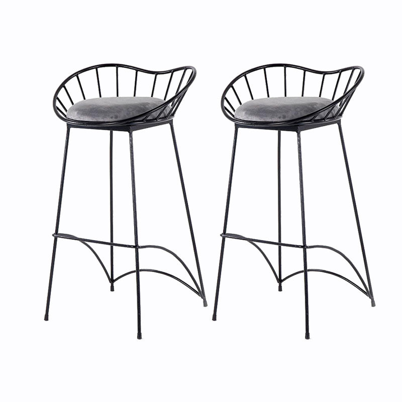 Industrial Metal Round Barstool Patio Bar Stool with Metal Legs Black 2 Piece Set Clearhalo 'Bar Furniture' 'Bar Stools' 'bar_stools' 'furn' 'furn_bar_stools' 'Furniture' 'Kitchen & Dining Furniture' 6184667