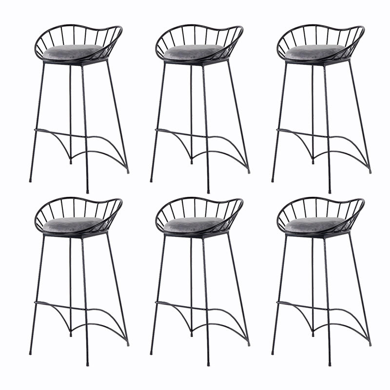 Industrial Metal Round Barstool Patio Bar Stool with Metal Legs Black 6 Piece Set Clearhalo 'Bar Furniture' 'Bar Stools' 'bar_stools' 'furn' 'furn_bar_stools' 'Furniture' 'Kitchen & Dining Furniture' 6184672