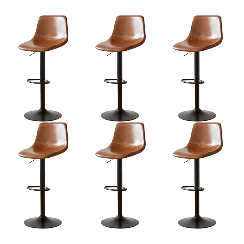 Tabouret de comptoir sans accoudoirs à dossier industriel, tabouret de bar réglable en fer avec coussin en cuir