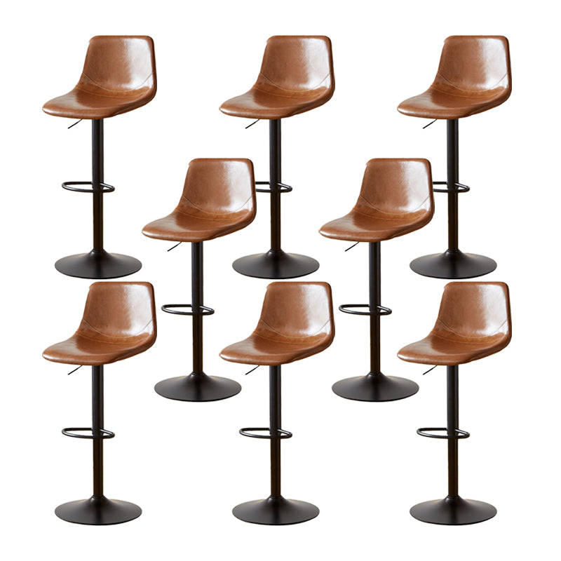 Tabouret de comptoir sans accoudoirs à dossier industriel, tabouret de bar réglable en fer avec coussin en cuir