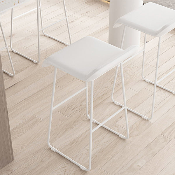 Barhocker im modernen Stil, solider Wave-Sitz, Barhocker mit Metallbeinen