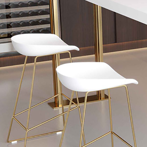 Taburete de bar sin brazos de metal de estilo contemporáneo, taburete de bar de cuero PU para cocina