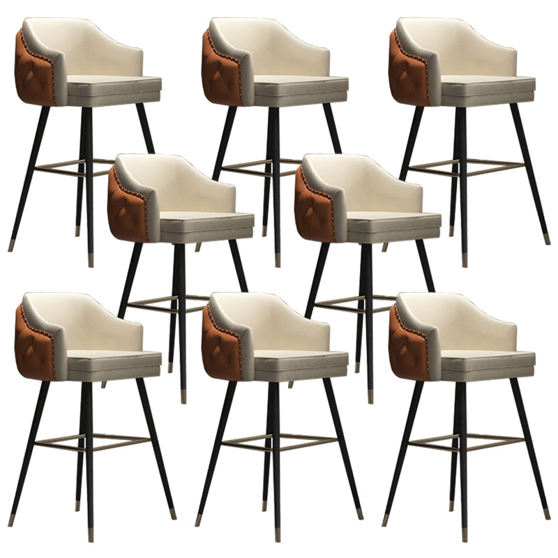 Tabouret de comptoir de dossier d'accoudoir moderne tabouret de Bar de café en fer avec coussin et pédale