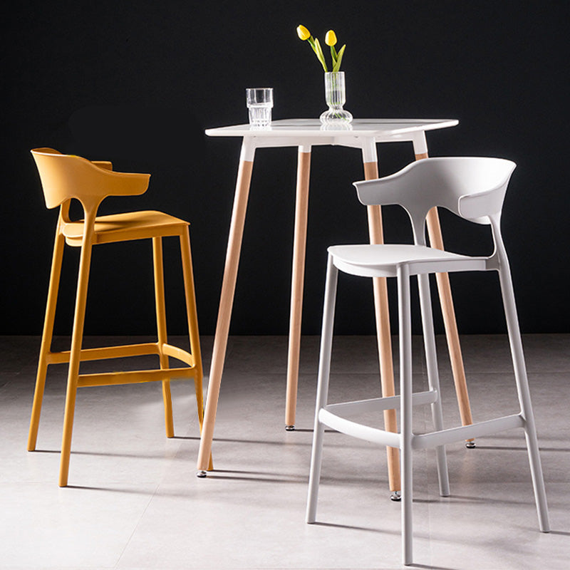 Industrial Low Back Counter Stool Plastic Counter Height Stools for Home Use Clearhalo 'Bar Furniture' 'Bar Stools' 'bar_stools' 'furn' 'furn_bar_stools' 'Furniture' 'Kitchen & Dining Furniture' 6186497