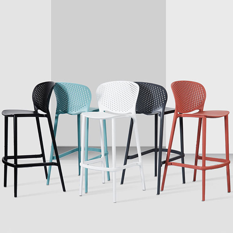 Taburete de plástico con respaldo bajo industrial, taburetes de altura para cocina