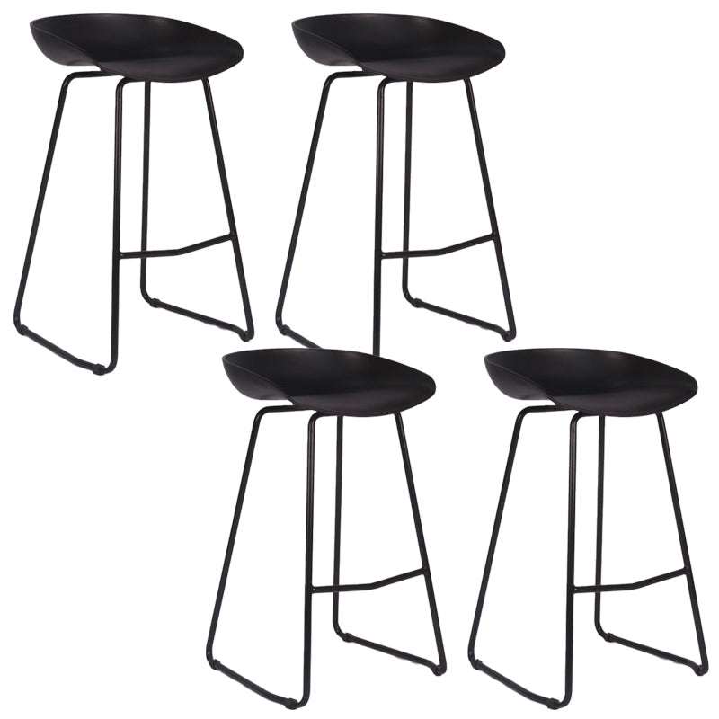 Modern Backrest Counter Stool Iron Cashier Bar Stool with Plastic Seat Black 4 Piece Set Counter Stool(26"H) Clearhalo 'Bar Furniture' 'Bar Stools' 'bar_stools' 'furn' 'furn_bar_stools' 'Furniture' 'Kitchen & Dining Furniture' 6186738