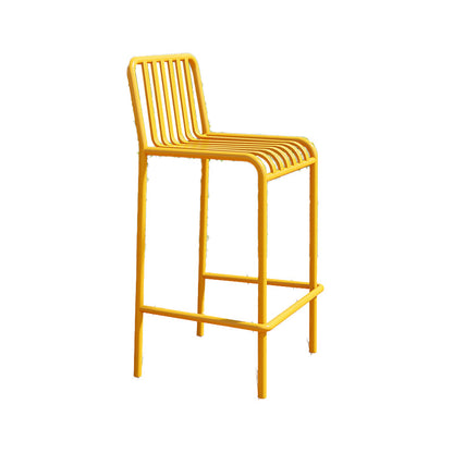 1/3/4 Pieces Industrial Round Bar Table Set Pub Table with Metal Pedestal Clearhalo 'Bar Furniture' 'furn' 'furn_home_bar_bar_sets' 'Furniture' 'Home Bars & Bar Sets' 'home_bar_bar_sets' 'Kitchen & Dining Furniture' 6191653
