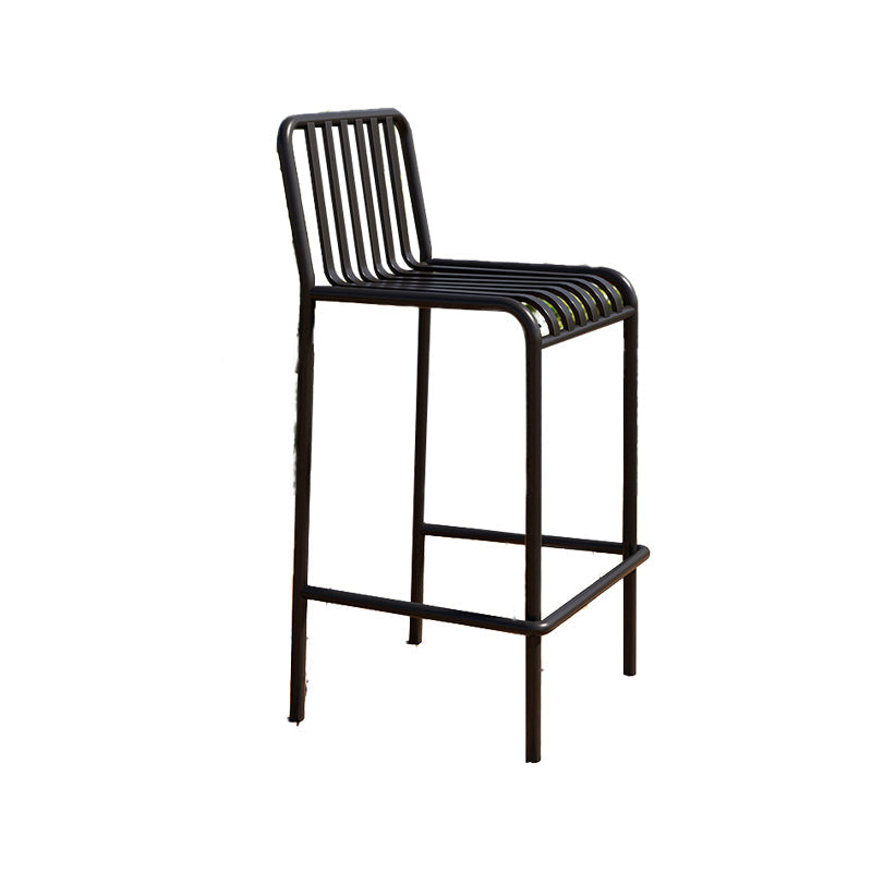 1/3/4 Pieces Industrial Round Bar Table Set Pub Table with Metal Pedestal Clearhalo 'Bar Furniture' 'furn' 'furn_home_bar_bar_sets' 'Furniture' 'Home Bars & Bar Sets' 'home_bar_bar_sets' 'Kitchen & Dining Furniture' 6191657