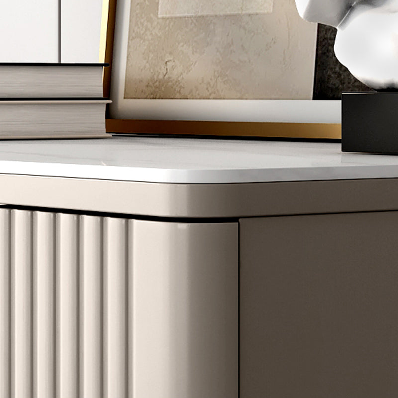 Cassettiera verticale per camera da letto glamour in legno ingegnerizzato con cassetti