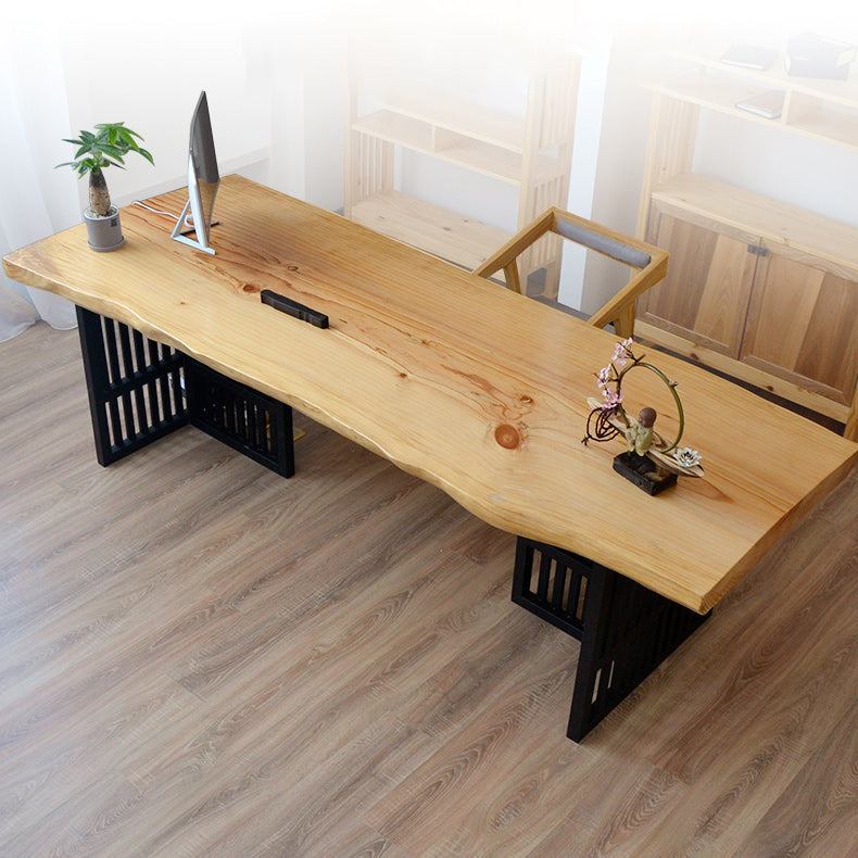 Bureau de bureau naturel et noir bureau industriel avec des jambes en métal