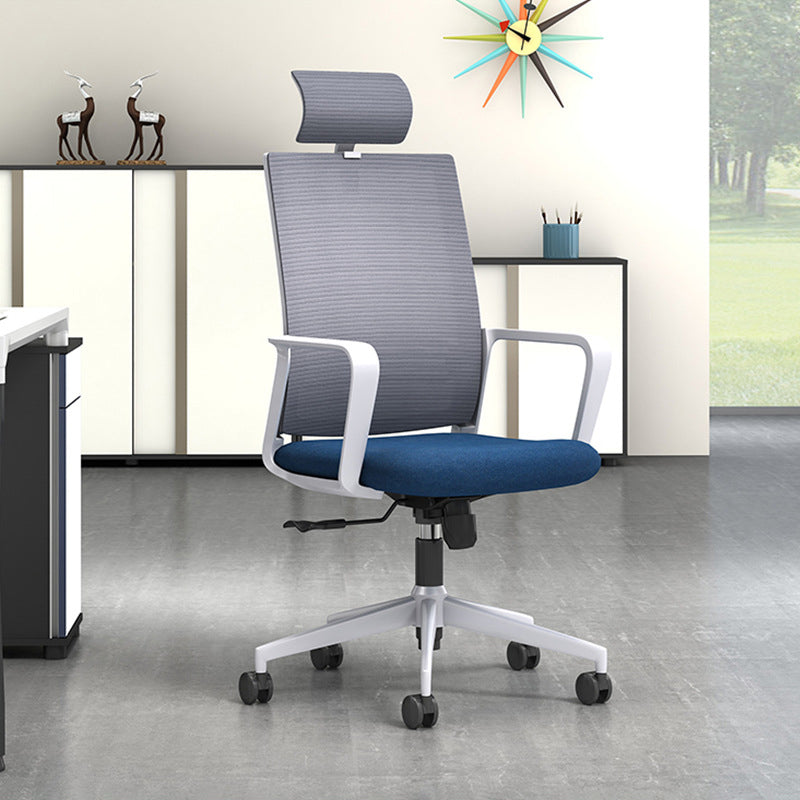 Silla de escritorio contemporánea de 25 "de ancho silla de oficina de armas fijas con aire libre transpirable