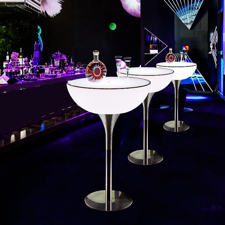 Polyethylene Round Table Industrial Style Commercial Outdoor Bar Table Clearhalo 'Bar Furniture' 'Bar Tables' 'bar_tables' 'furn' 'furn_bar_tables' 'Furniture' 'Kitchen & Dining Furniture' 6206019