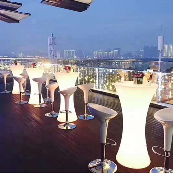 Polyethylene Round Table Industrial Style Commercial Outdoor Bar Table Clearhalo 'Bar Furniture' 'Bar Tables' 'bar_tables' 'furn' 'furn_bar_tables' 'Furniture' 'Kitchen & Dining Furniture' 6206030