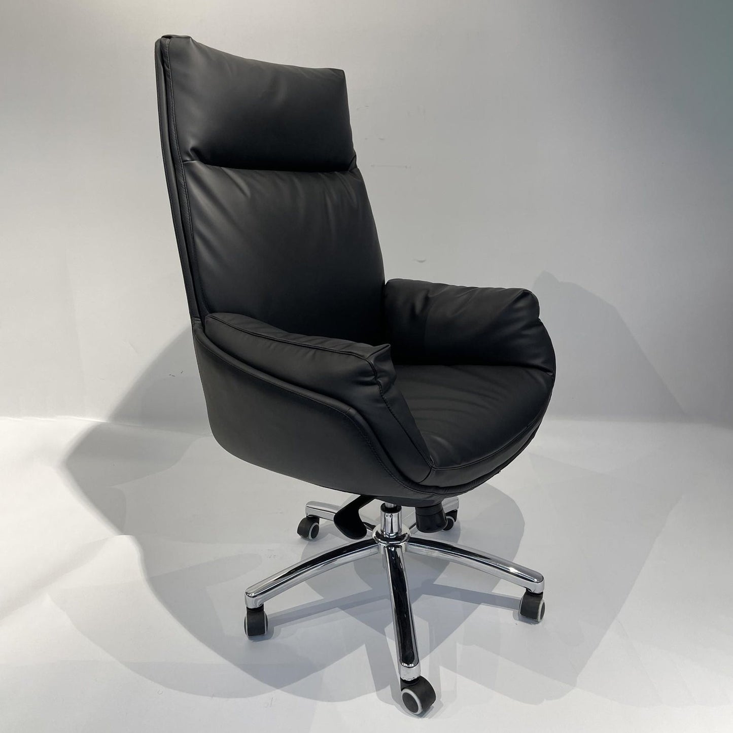 High Back Executive Chair Contemporary Adjustable Managers Chair Clearhalo 'furn' 'furn_office_chair' 'Furniture' 'Office Chairs' 'Office Furniture' 'office_chair' 6212152