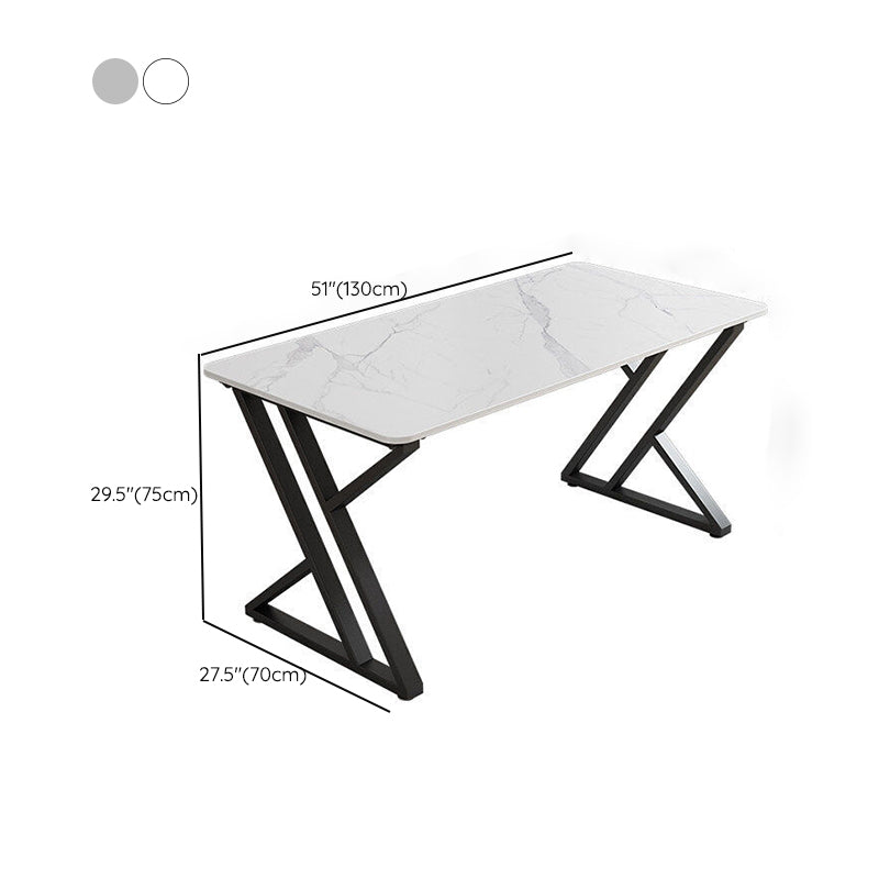 Scrivania industriale di scrittura di marmo home office con gambe in slitta in metallo