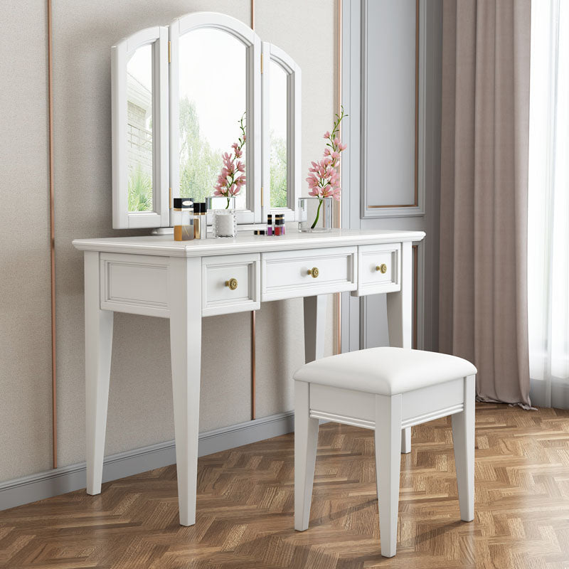 Traditional Solid Wood Vanity Makeup Table Set 3-Drawer Dressing Table Makeup Vanity & Mirror & Stools Brown Clearhalo 'Bedroom Furniture' 'furn' 'furn_makeup_vanities' 'Furniture' 'Makeup Vanities' 'makeup_vanities' 6215982