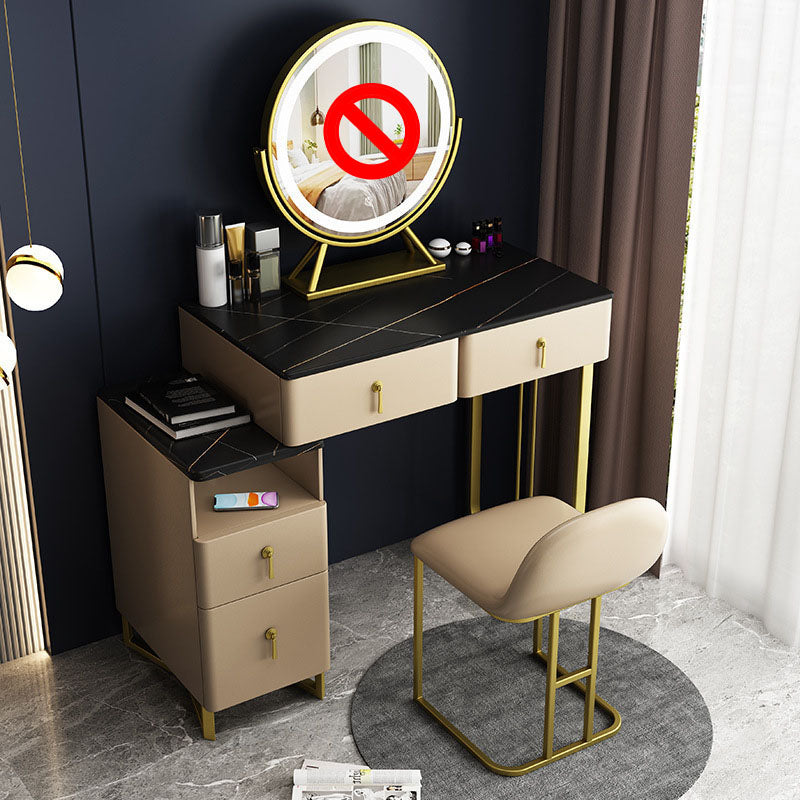 Tavolo da vanità glam con 4 cassetti e base dorata e top in pietra