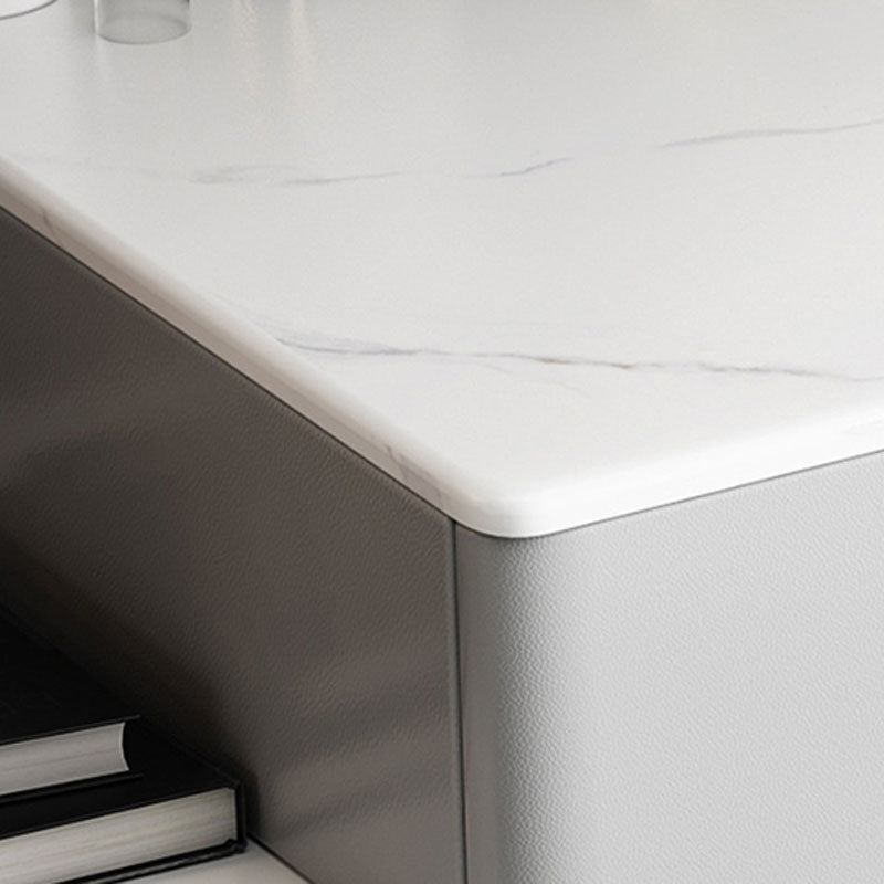 Tavolo da vanità glam con 4 cassetti e base dorata e top in pietra