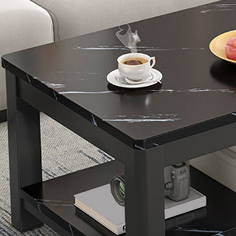 Tavolino da caffè moderno in vetro con 4 gambe e 1 ripiano. Tavolino da cocktail semplice
