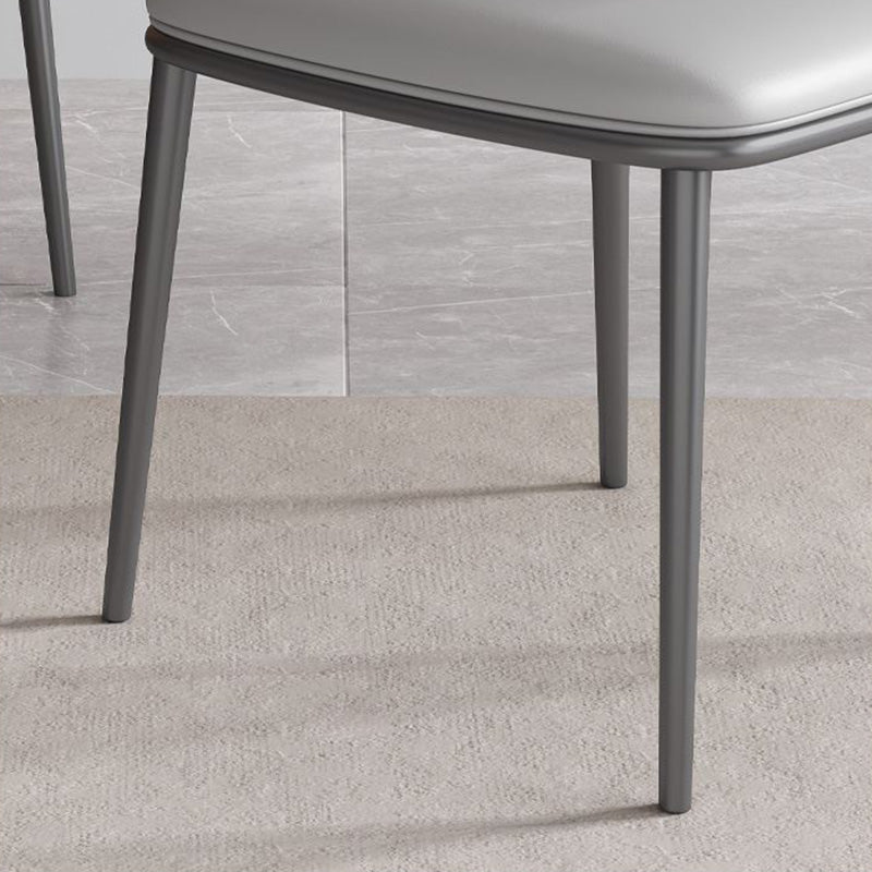 Moderne stijl faux lederen stoelarmloze metalen zijstoel voor thuisgebruik