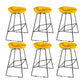 Tabouret de comptoir sans accoudoirs à dossier moderne, haut en métal avec coussin en plastique