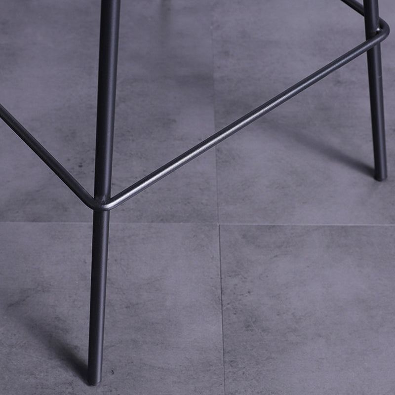 Modern Plastic Bar-stool Bucket Seat Counter Bar Stool with Metal Legs Clearhalo 'Bar Furniture' 'Bar Stools' 'bar_stools' 'furn' 'furn_bar_stools' 'Furniture' 'Kitchen & Dining Furniture' 6221554