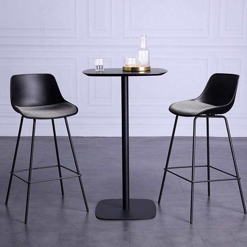 Modern Plastic Bar-stool Bucket Seat Counter Bar Stool with Metal Legs Clearhalo 'Bar Furniture' 'Bar Stools' 'bar_stools' 'furn' 'furn_bar_stools' 'Furniture' 'Kitchen & Dining Furniture' 6221555