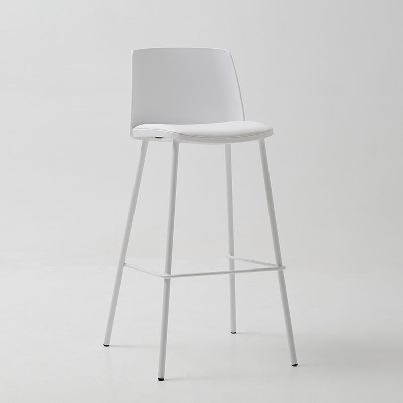 Taburete de bar de cuero de PU de estilo moderno, taburete de bar con asiento cuadrado y patas de metal
