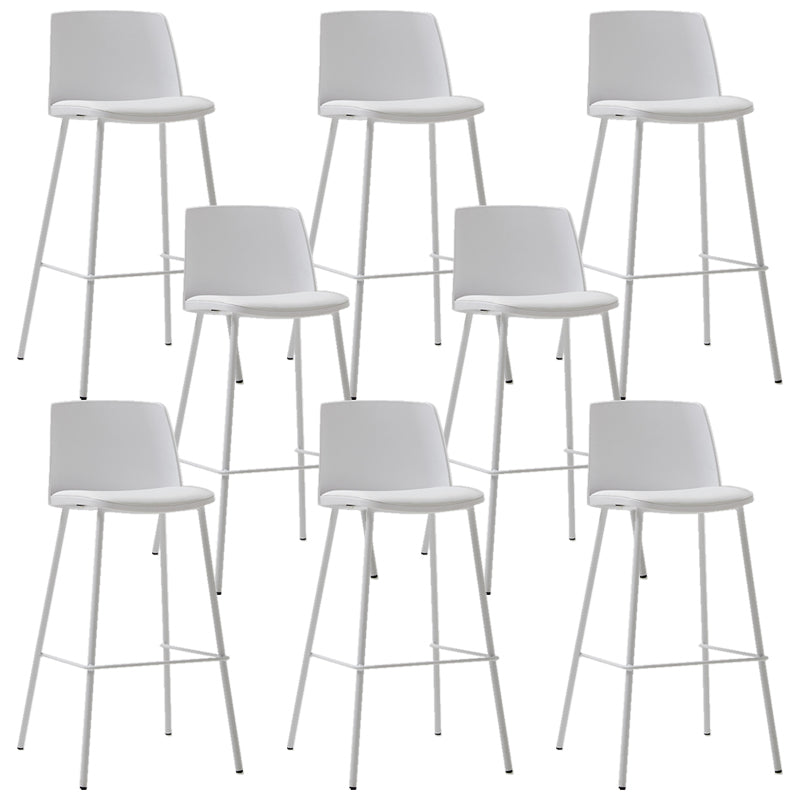Taburete de bar de cuero de PU de estilo moderno, taburete de bar con asiento cuadrado y patas de metal