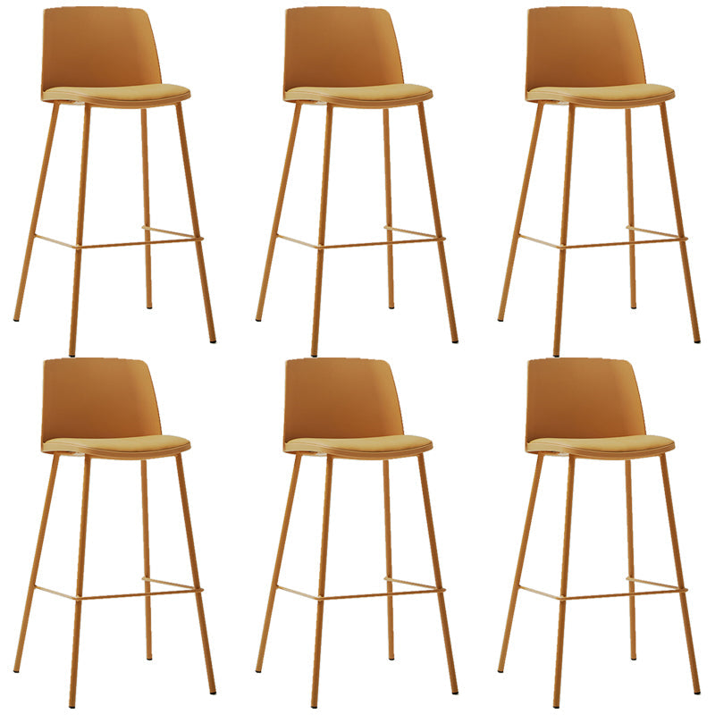 Taburete de bar de cuero de PU de estilo moderno, taburete de bar con asiento cuadrado y patas de metal