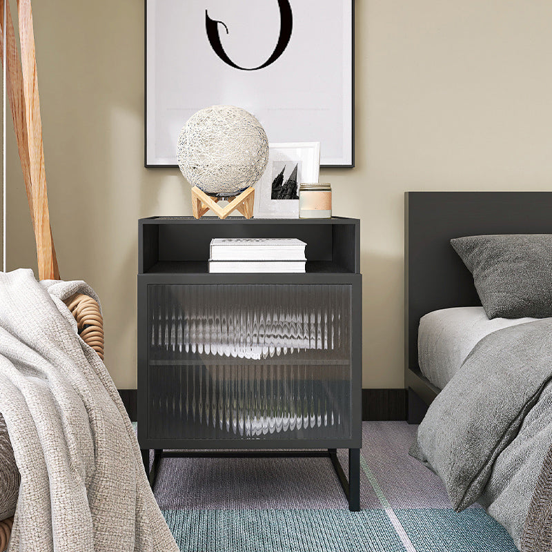 Top vetro in vetro in metallo in metallo contemporaneo 3 mensole tavolino con 1 porta, 23 "di altezza