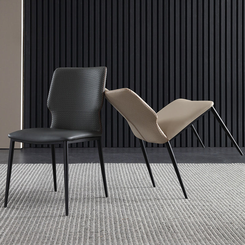 Chaises latérales sans bras de style industriel avec des jambes en métal pour la cuisine