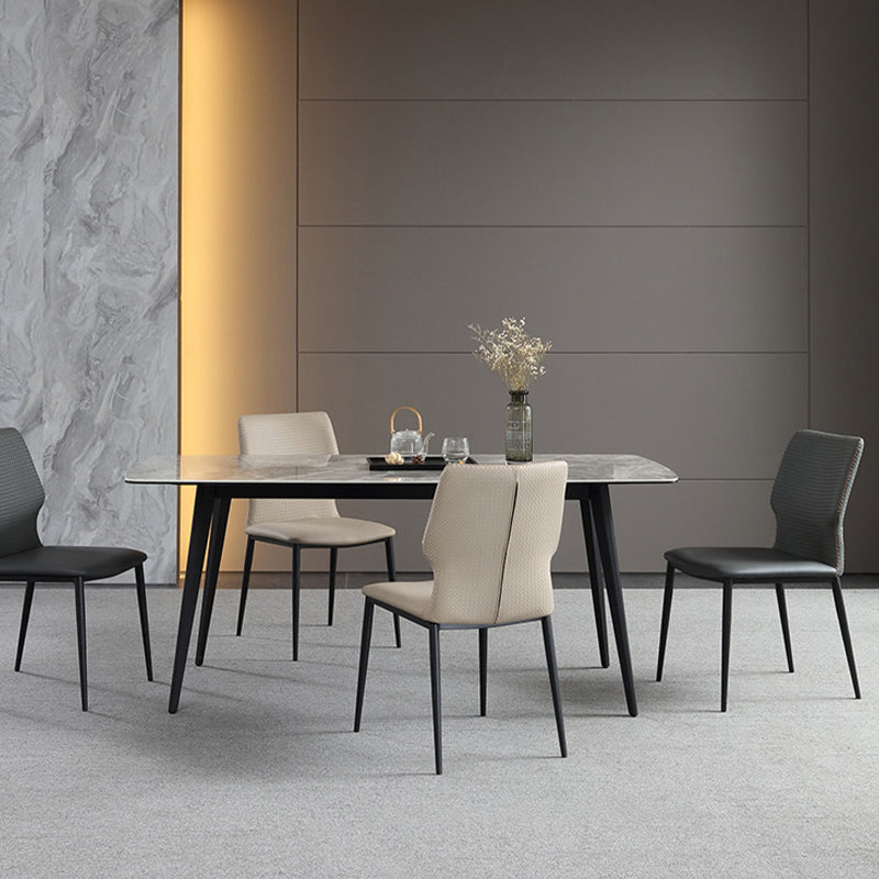 Chaises latérales sans bras de style industriel avec des jambes en métal pour la cuisine