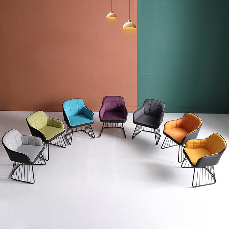 Industriële metalen basis eetkamerstoel gestoffeerde eetkamerstoel