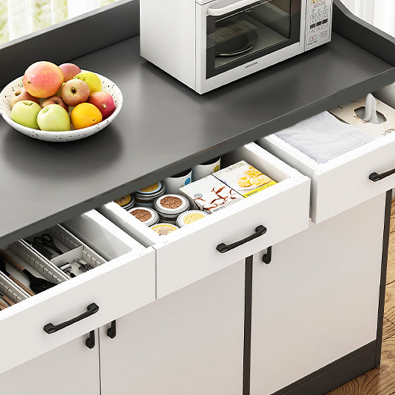 Moderno tavolo da pranzo con finitura antica in legno ingegnerizzato con deposito aperto