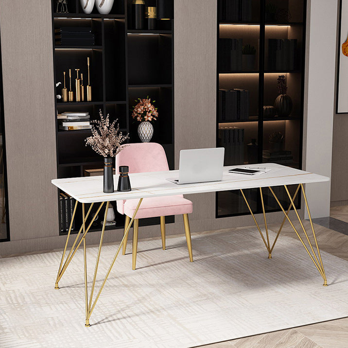 Moderne gesinterde stenen werktafel thuiskantoor bureau met metalen benen