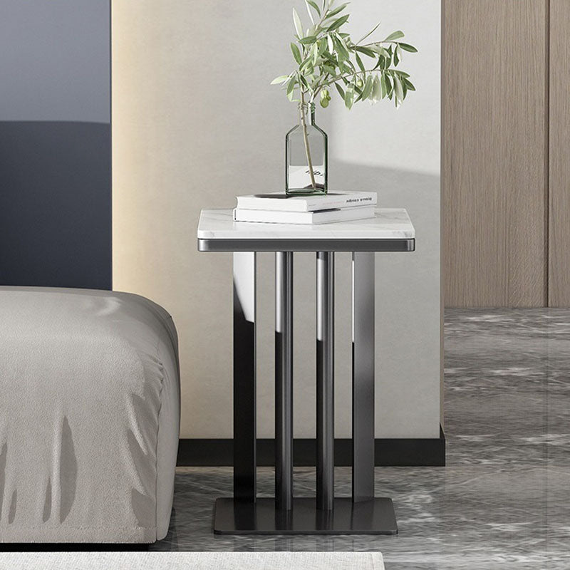 Mesa de tobogán de la parte superior de la pizarra contemporánea Metal C de metal C, 21.7 "de alto