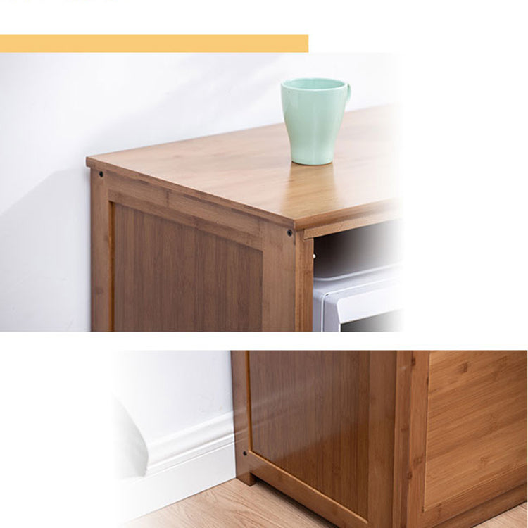 Cabinet d'accent brun moderne du milieu du siècle avec portes en bois massif