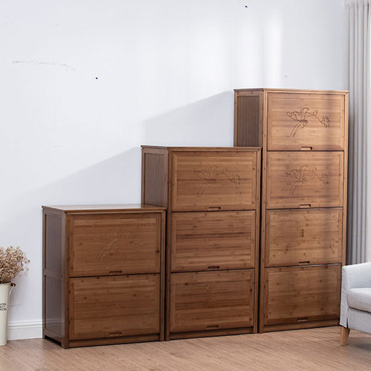 Cabinet d'accent brun moderne du milieu du siècle avec portes en bois massif