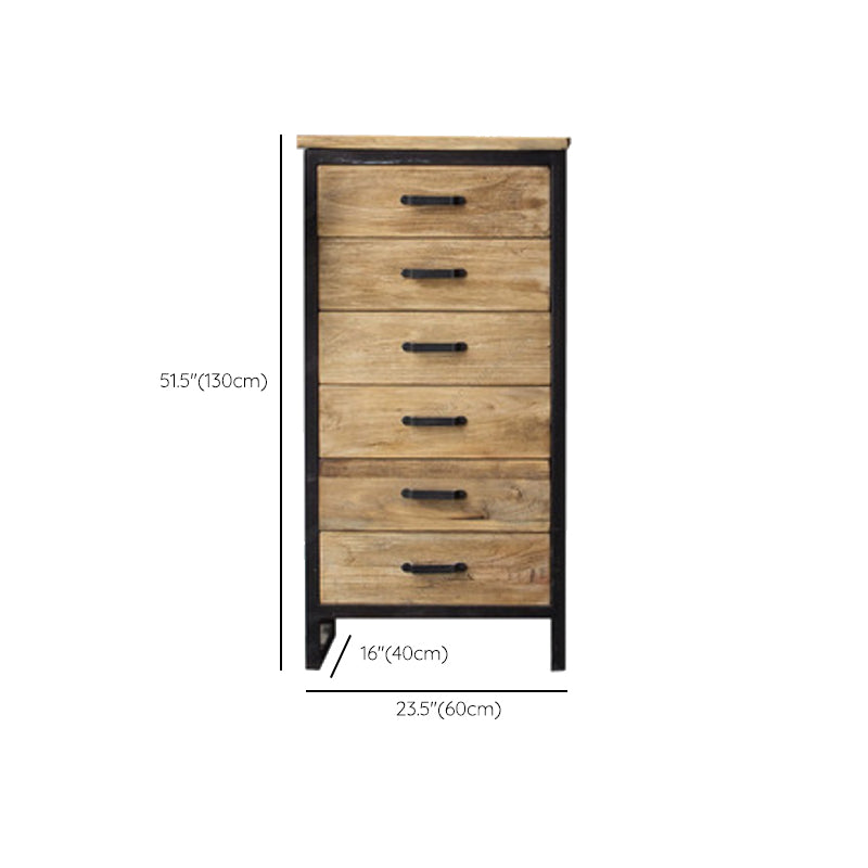 Industrieel noodlijdende houten accentkast met laden in massief hout