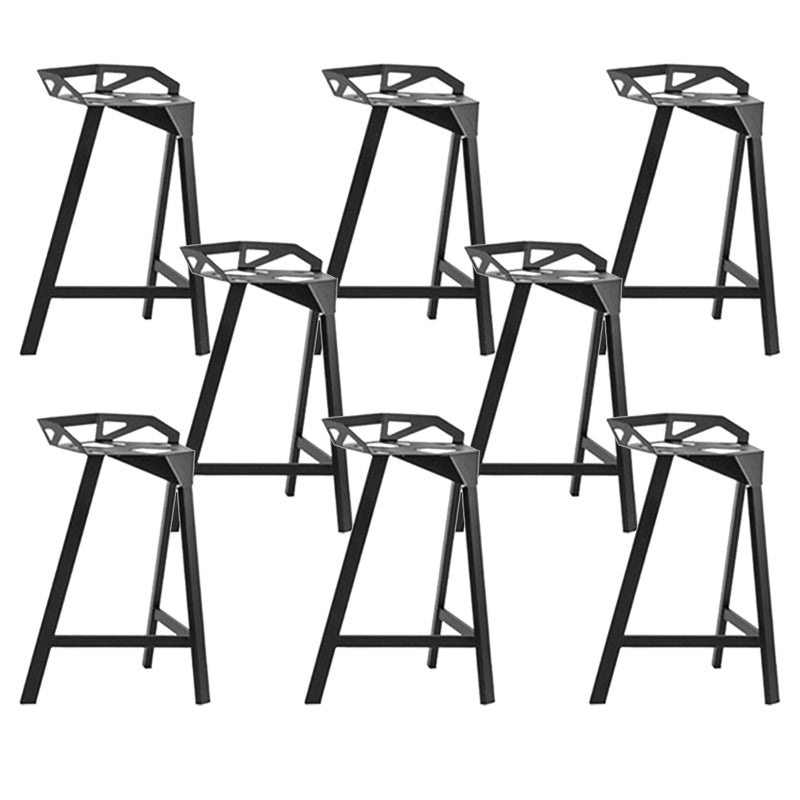 Industrial Low Back Counter Stools Metal Counter Height Stools for Home Use Black 8 Piece Set Counter Stool(26"H) Clearhalo 'Bar Furniture' 'Bar Stools' 'bar_stools' 'furn' 'furn_bar_stools' 'Furniture' 'Kitchen & Dining Furniture' 6244497