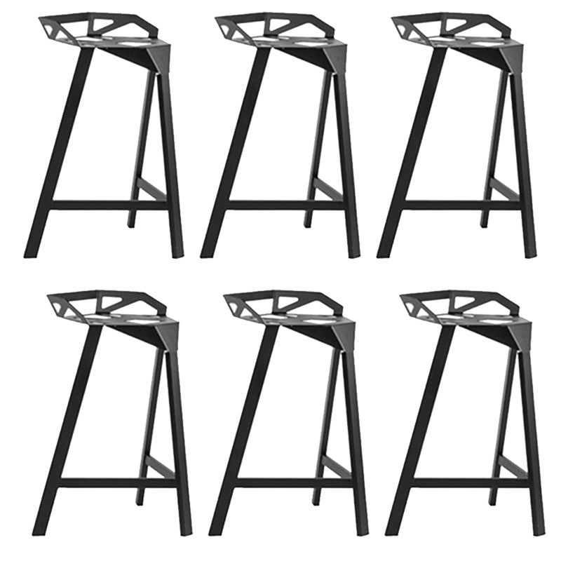 Industrial Low Back Counter Stools Metal Counter Height Stools for Home Use Black 6 Piece Set Bar Stool(30"H) Clearhalo 'Bar Furniture' 'Bar Stools' 'bar_stools' 'furn' 'furn_bar_stools' 'Furniture' 'Kitchen & Dining Furniture' 6244503