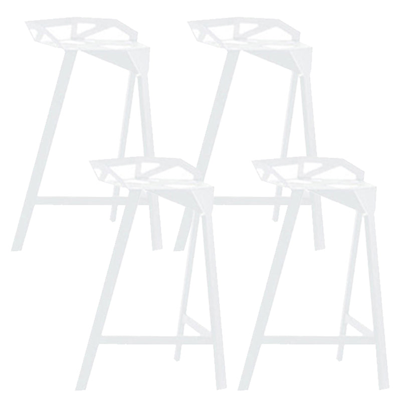 Industrial Low Back Counter Stools Metal Counter Height Stools for Home Use White 4 Piece Set Bar Stool(30"H) Clearhalo 'Bar Furniture' 'Bar Stools' 'bar_stools' 'furn' 'furn_bar_stools' 'Furniture' 'Kitchen & Dining Furniture' 6244513