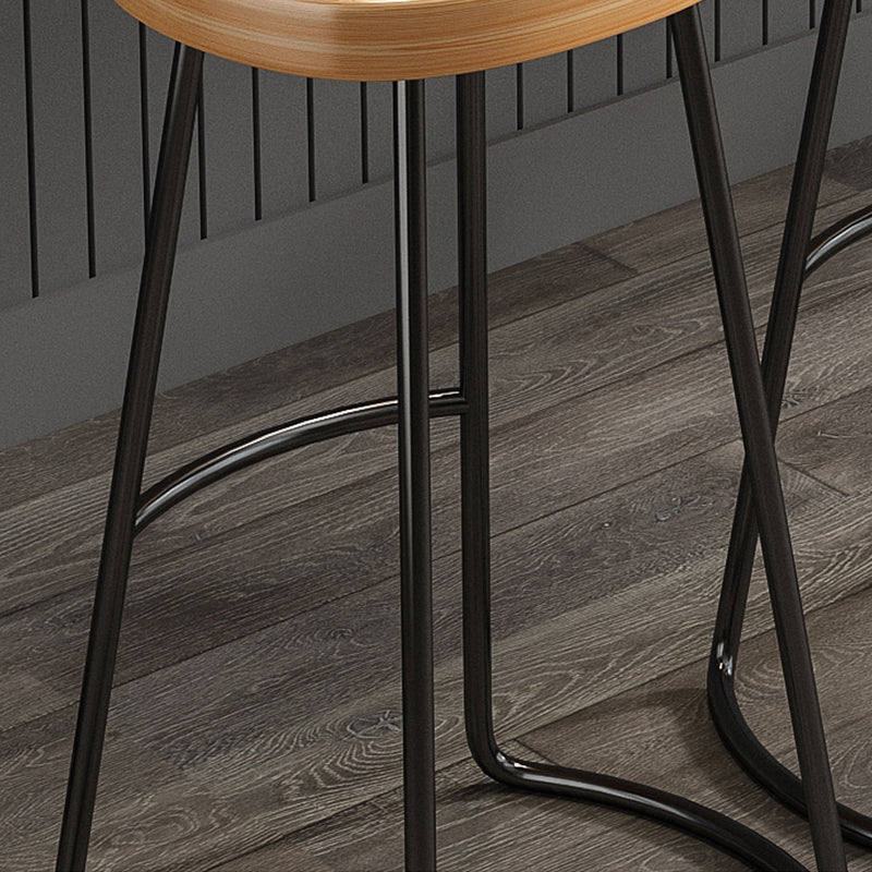 Tabouret de comptoir en bois de style contemporain Tabouret de bar sans dossier avec pieds en métal